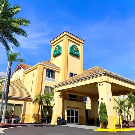 La Quinta By Wyndham Orlando Universal Area - Free Shuttle To Universal Bagian luar foto