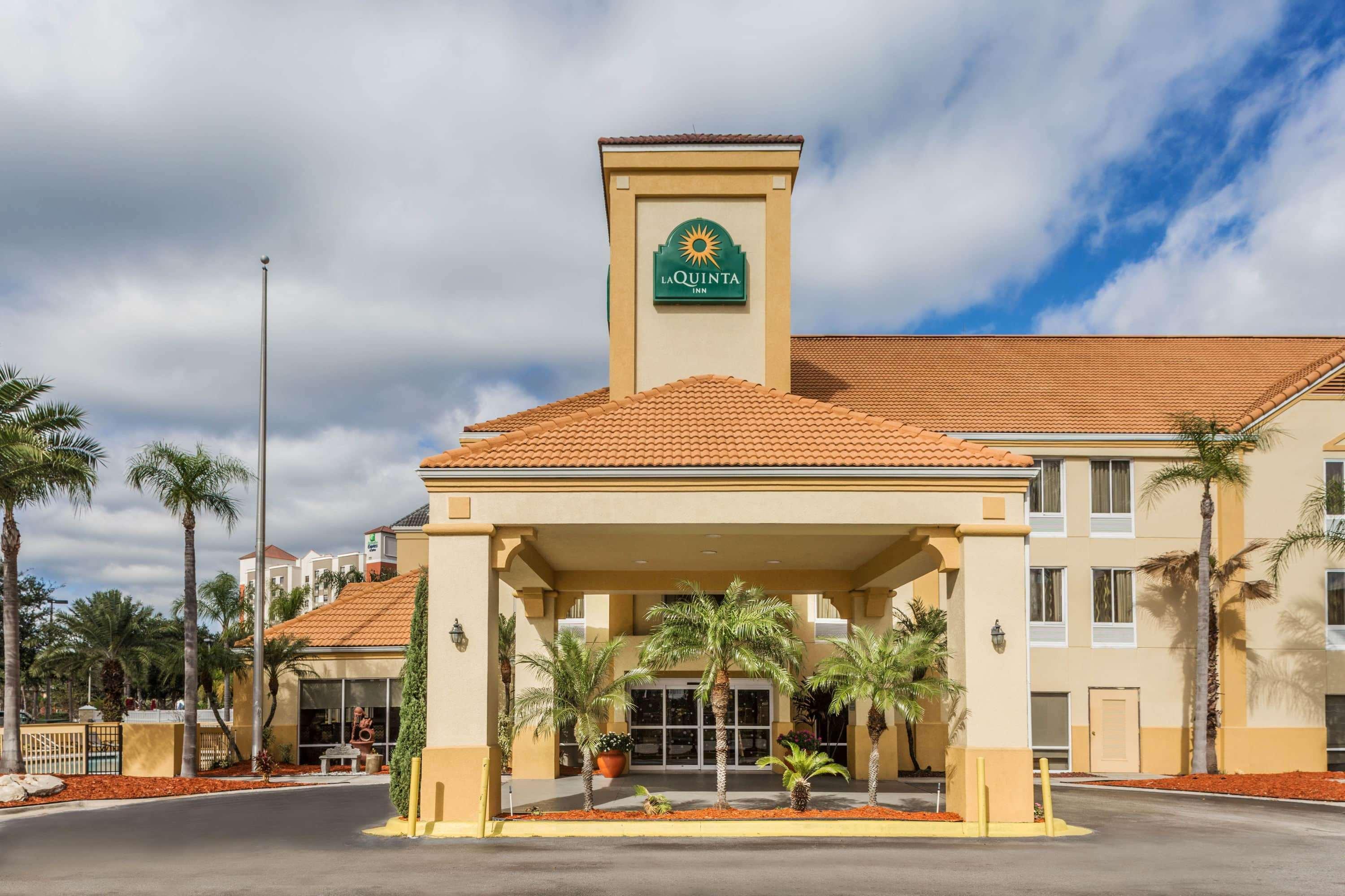 La Quinta By Wyndham Orlando Universal Area - Free Shuttle To Universal Bagian luar foto