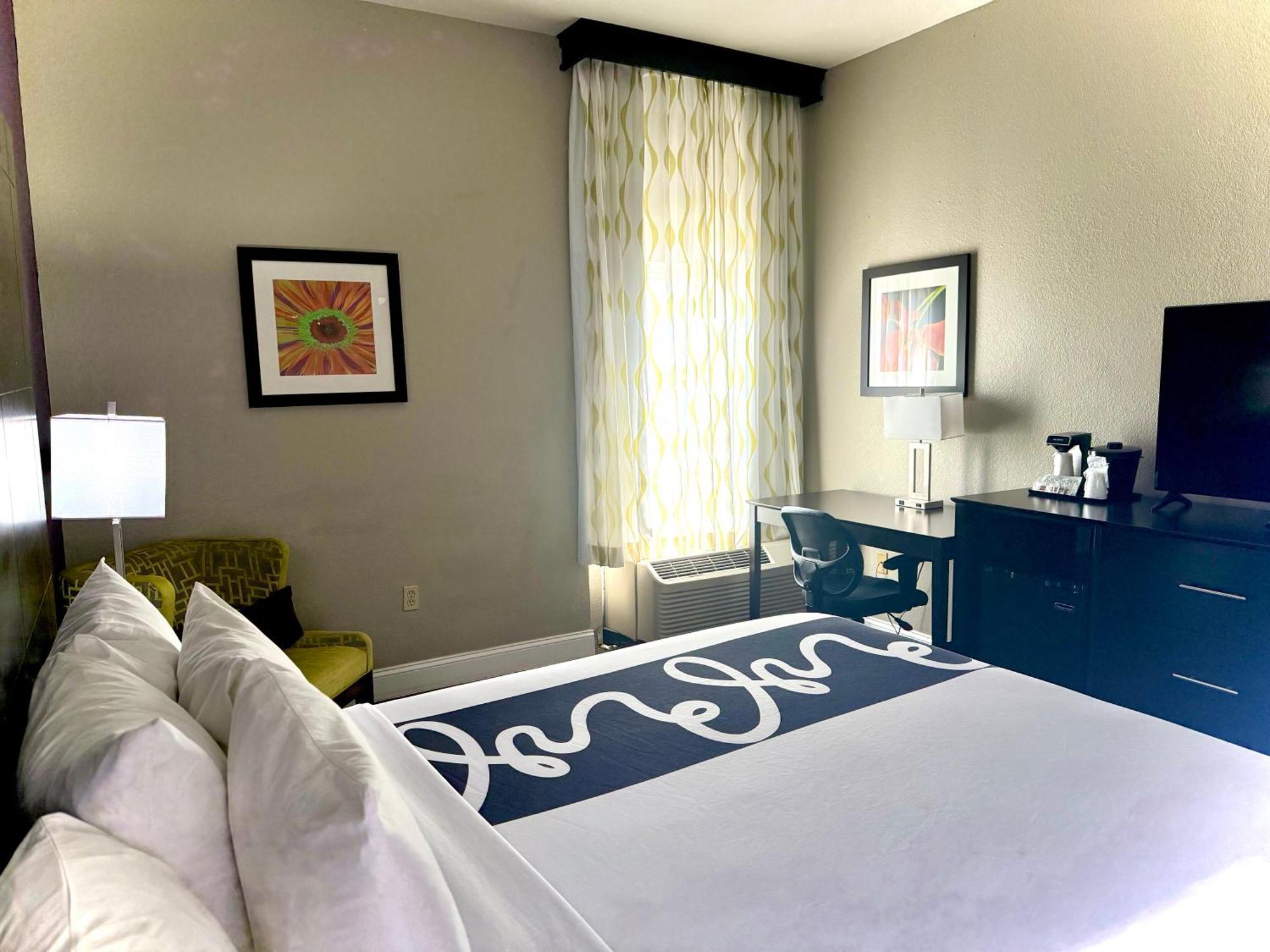 La Quinta By Wyndham Orlando Universal Area - Free Shuttle To Universal Bagian luar foto