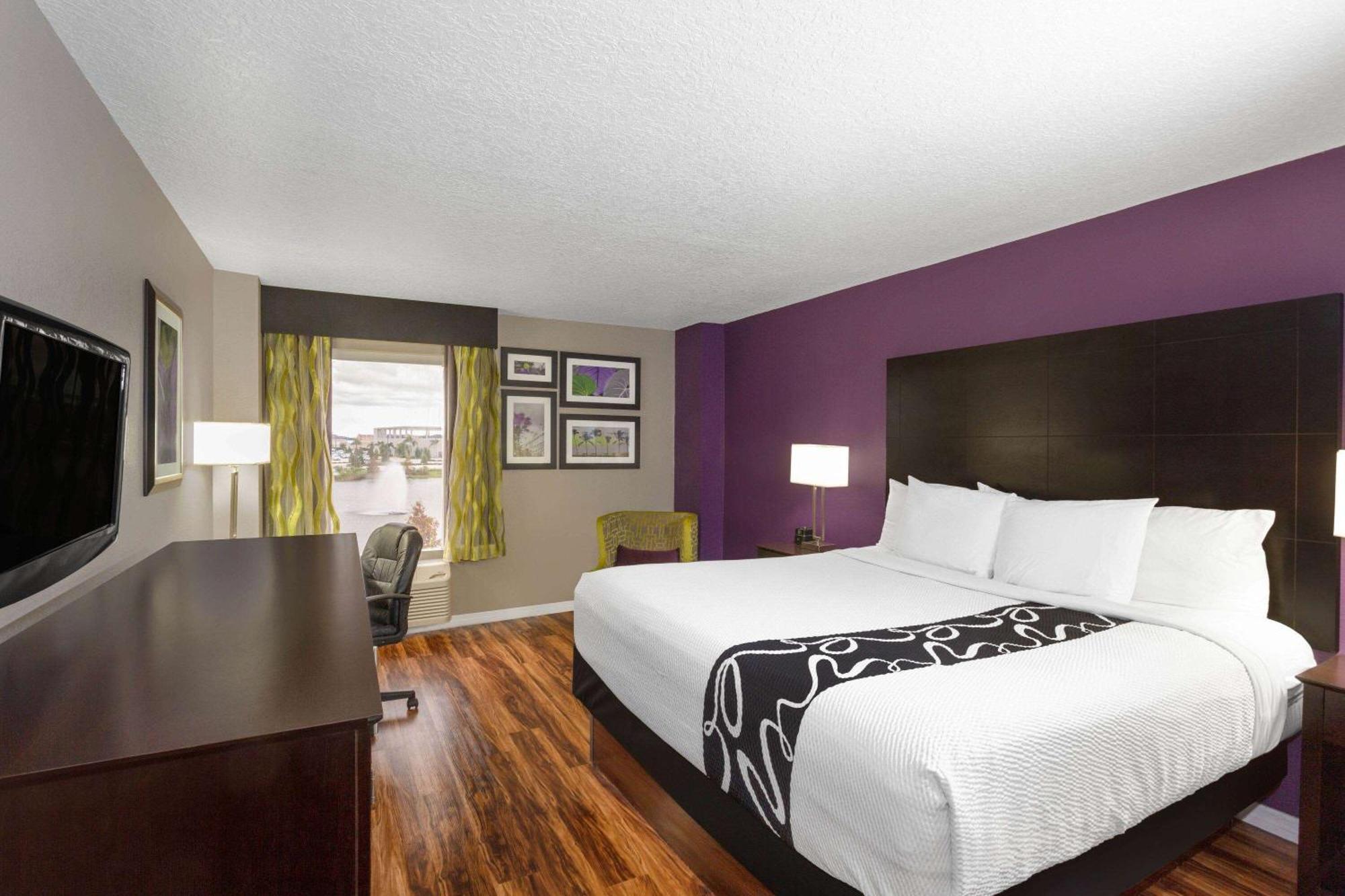La Quinta By Wyndham Orlando Universal Area - Free Shuttle To Universal Bagian luar foto