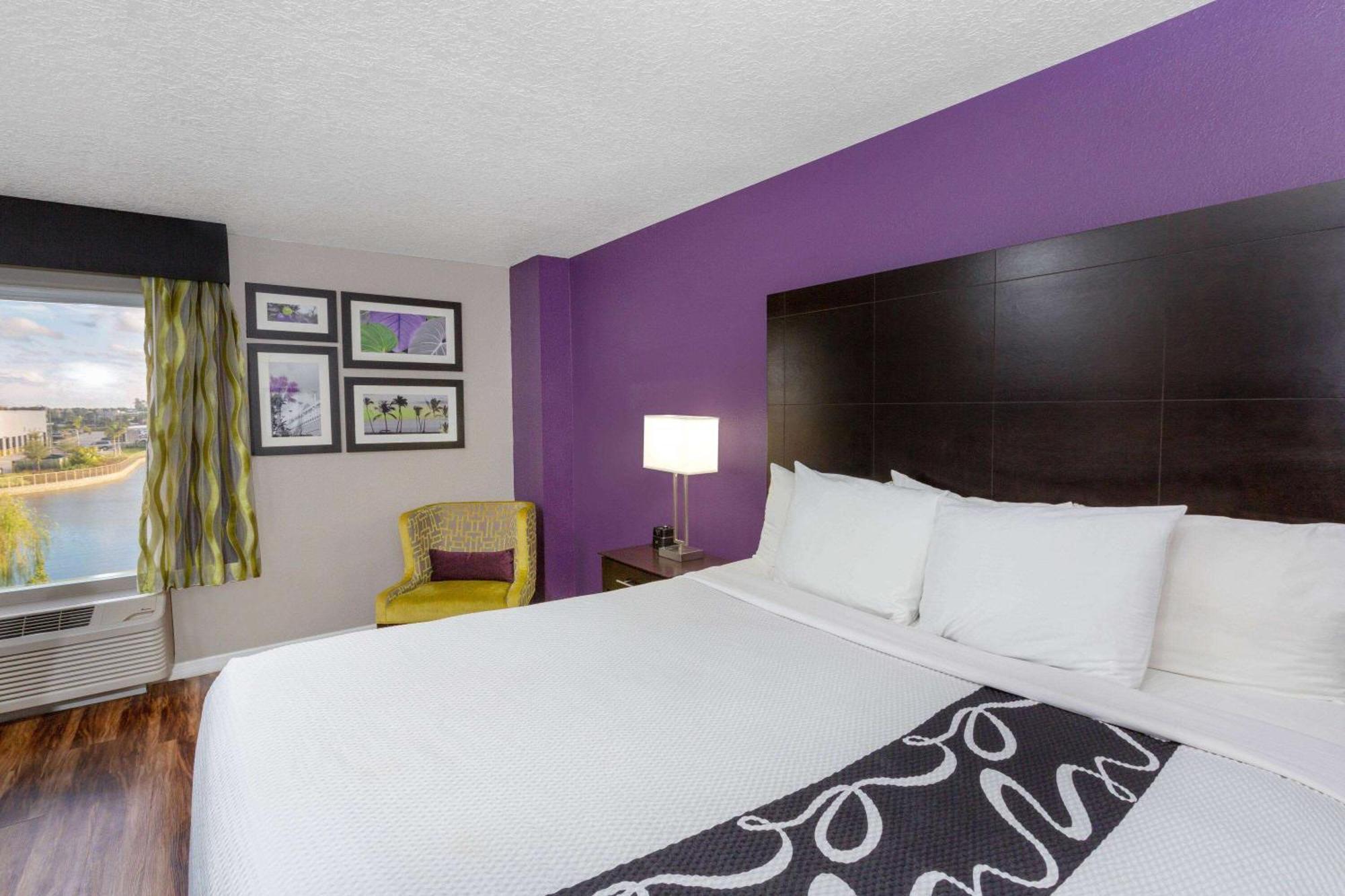 La Quinta By Wyndham Orlando Universal Area - Free Shuttle To Universal Bagian luar foto