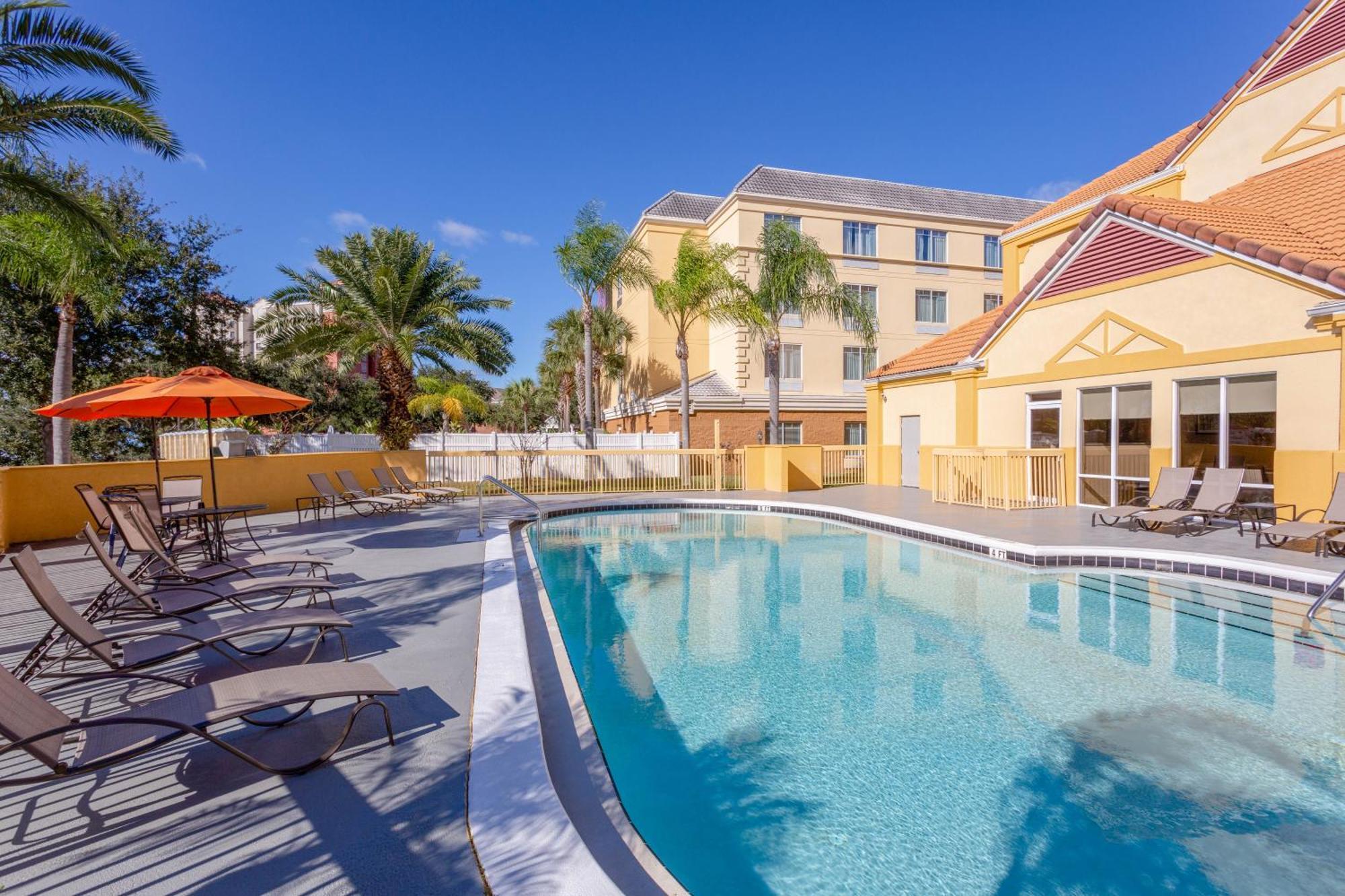 La Quinta By Wyndham Orlando Universal Area - Free Shuttle To Universal Bagian luar foto
