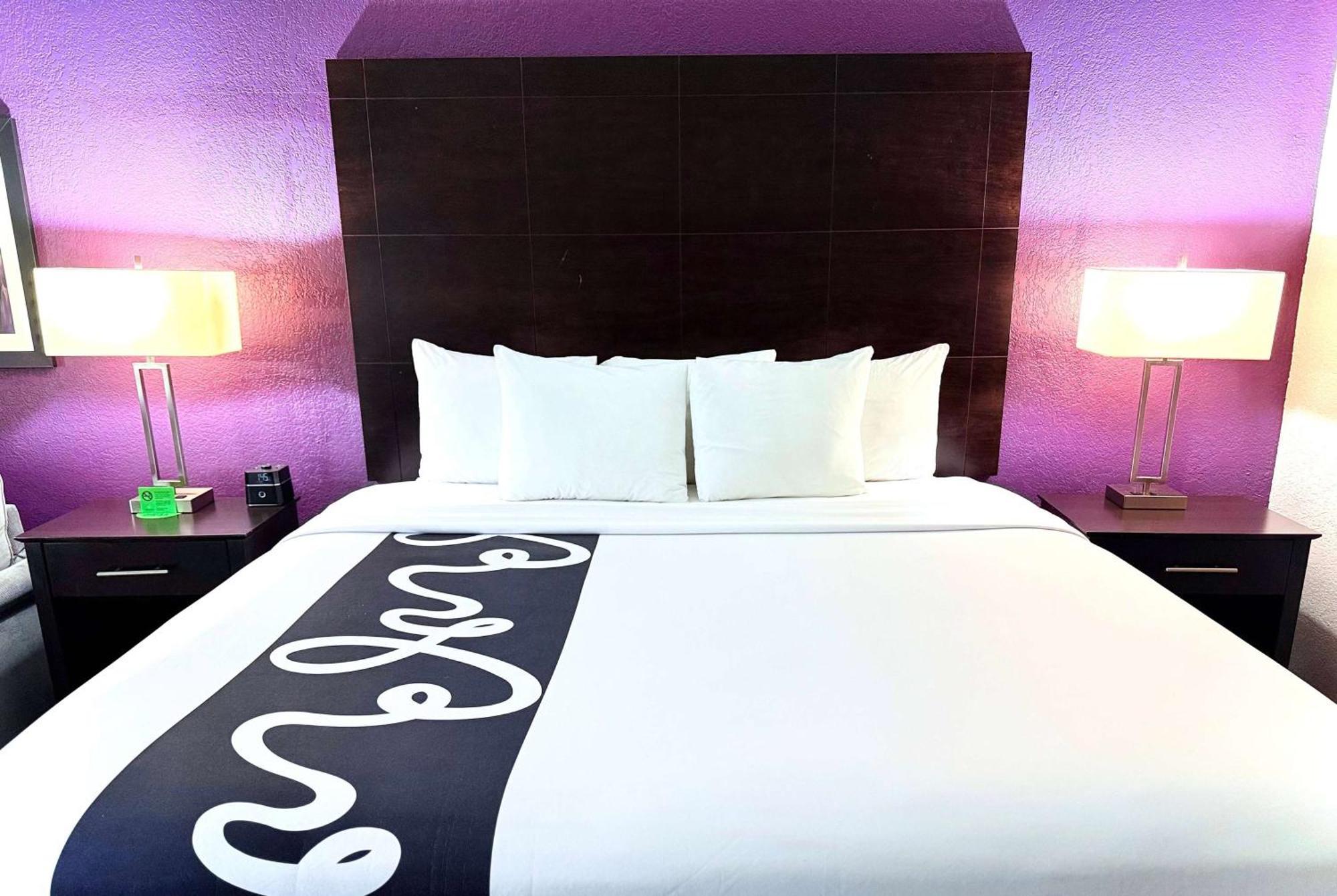 La Quinta By Wyndham Orlando Universal Area - Free Shuttle To Universal Bagian luar foto