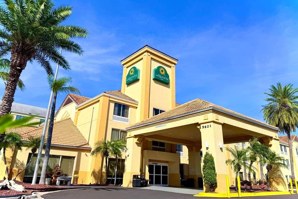 La Quinta By Wyndham Orlando Universal Area - Free Shuttle To Universal Bagian luar foto